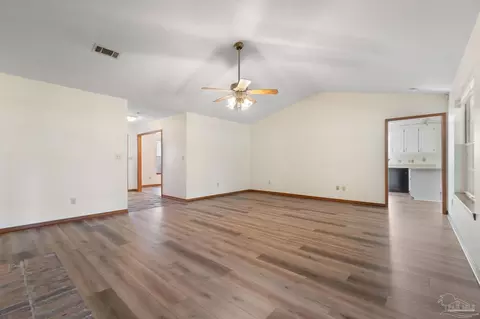 5645 Nicklaus Ln, Milton, FL 32570 photo 11