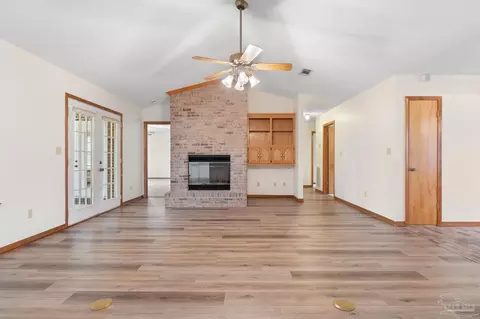 5645 Nicklaus Ln, Milton, FL 32570 photo 7