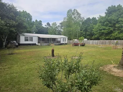 8250 Punjob Rd, Milton, FL 32583