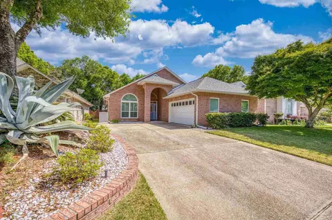9985 Rail Cir, Pensacola, FL 32507
