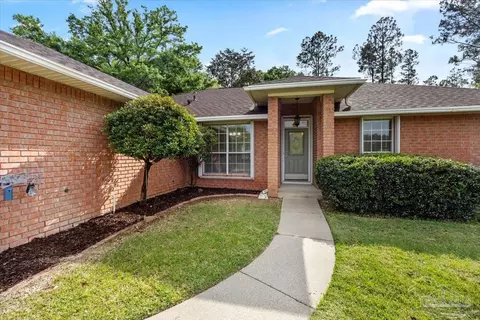 3322 Joanna Dr, Pace, FL 32571 photo 2