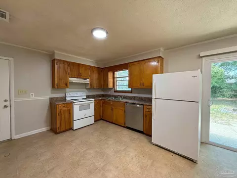 4930 Crowder St, Pace, FL 32571 photo 5