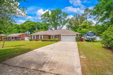 5830 Carter Rd, Milton, FL 32583