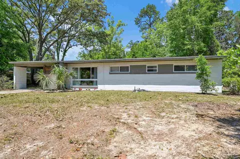 702 Boxwood Dr, Pensacola, FL 32503