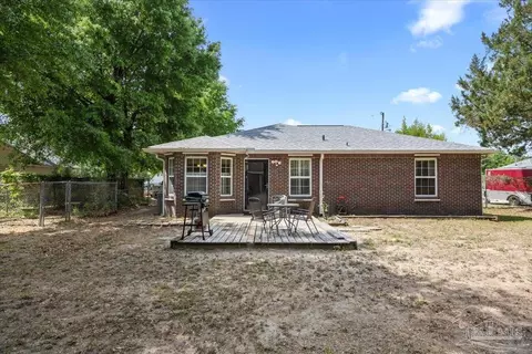 Exterior - 4808 Young Rd, Crestview, FL 32539 photo 7 of 8