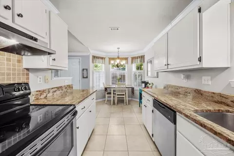 Kitchen - 4808 Young Rd, Crestview, FL 32539 photo 2 of 3