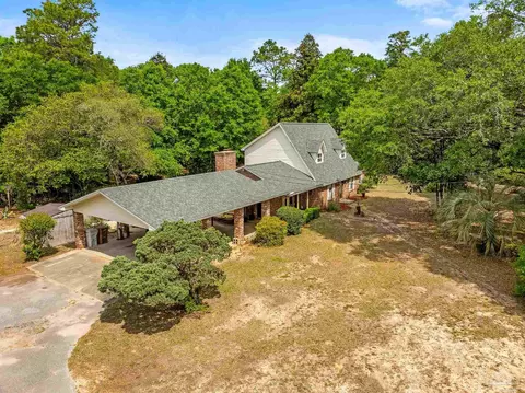 6205 Aster St, Milton, FL 32570 photo 3