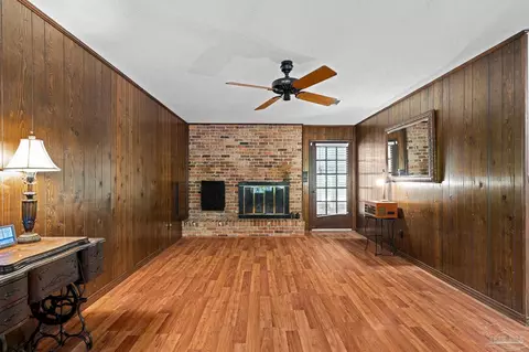 6205 Aster St, Milton, FL 32570 photo 11