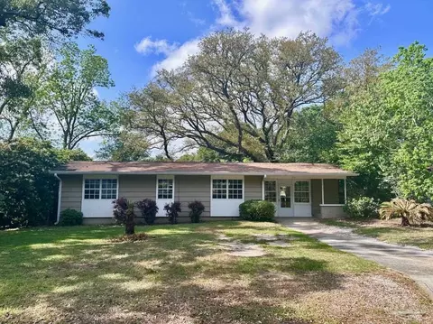 906 Twinbrook Ave, Pensacola, FL 32505