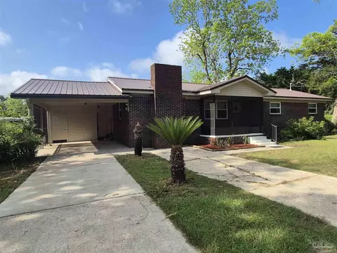 1417 Twilight Dr, Cantonment, FL 32533