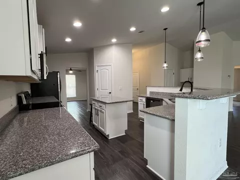 Kitchen - 4422 Thistle Pine Ct, Pace, FL 32571 photo 4 of 5