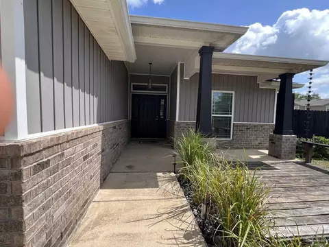 Exterior - 4422 Thistle Pine Ct, Pace, FL 32571 photo 3 of 26