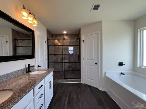 Bath - 4422 Thistle Pine Ct, Pace, FL 32571 photo 1 of 5
