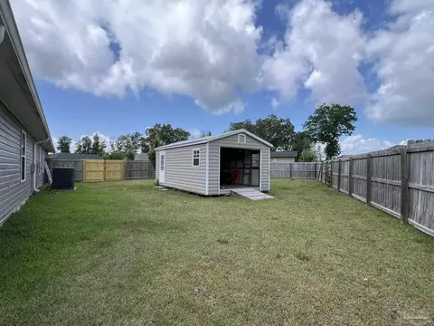 Exterior - 4422 Thistle Pine Ct, Pace, FL 32571 photo 11 of 26