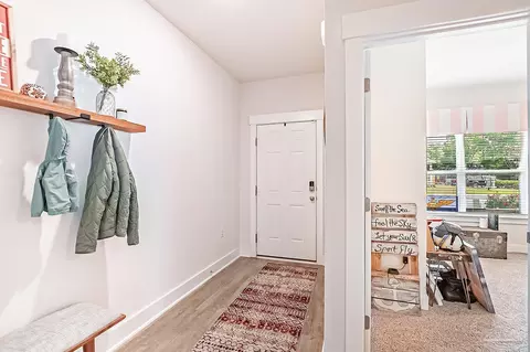 Entry Way - 5910 Danbury Blvd, Pace, FL 32571 photo 2 of 6