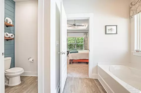 Bath - 5910 Danbury Blvd, Pace, FL 32571 photo 6 of 6
