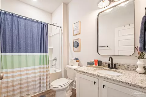Bath - 5910 Danbury Blvd, Pace, FL 32571 photo 1 of 6