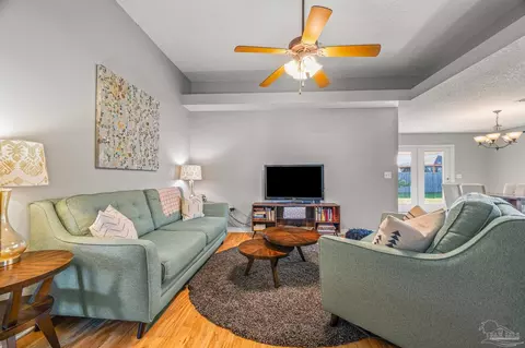 2454 Flintstone Dr, Cantonment, FL 32533 photo 6