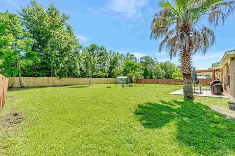 Exterior - 5773 Michael Dr, Milton, FL 32583 photo 6 of 9