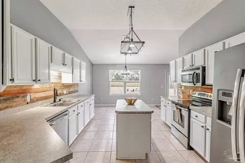 Kitchen - 5773 Michael Dr, Milton, FL 32583 photo 3 of 4