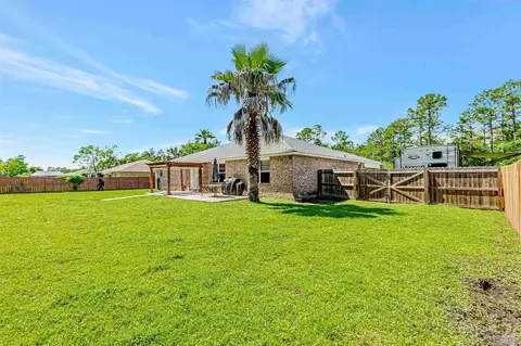 Exterior - 5773 Michael Dr, Milton, FL 32583 photo 7 of 9