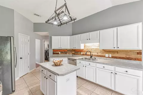 Kitchen - 5773 Michael Dr, Milton, FL 32583 photo 2 of 4