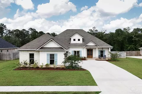 2876 Trestle Way, Cantonment, FL 32533