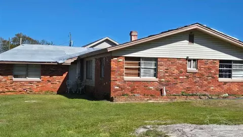 5300 Mcgrits Blvd, Pensacola, FL 32507