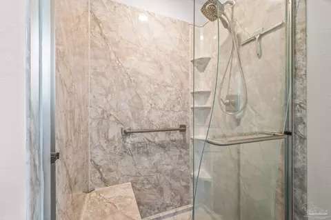 Bath - 5649 Cane Syrup Cir, Pace, FL 32571 photo 4 of 4