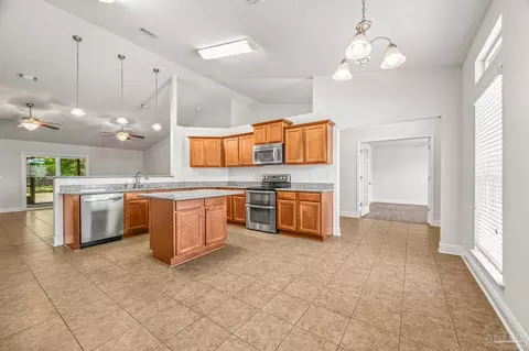 Kitchen - 5649 Cane Syrup Cir, Pace, FL 32571 photo 3 of 4