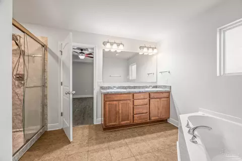 Bath - 5649 Cane Syrup Cir, Pace, FL 32571 photo 3 of 4