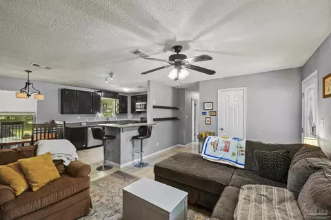 4281 Tomahawk Trl, Milton, FL 32583 photo 2
