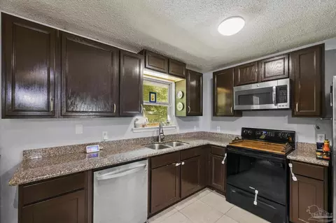 4281 Tomahawk Trl, Milton, FL 32583 photo 8