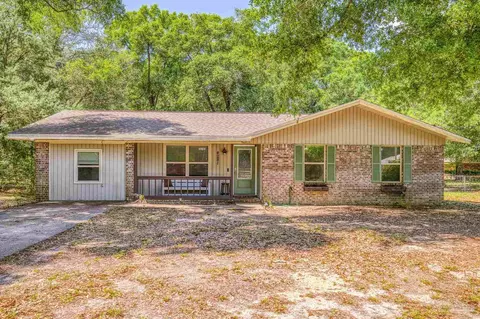 4281 Tomahawk Trl, Milton, FL 32583