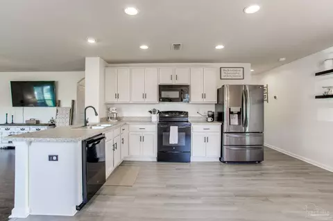 Kitchen - 5960 Palermo Dr, Pace, FL 32571 photo 1 of 3