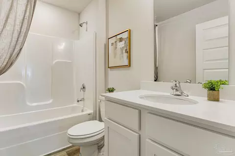 Bath - 95 Anhinga St, Cantonment, FL 32533 photo 1 of 1