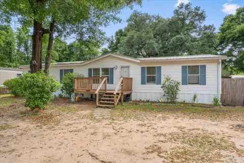 4485 Gainer Ave, Milton, FL 32583
