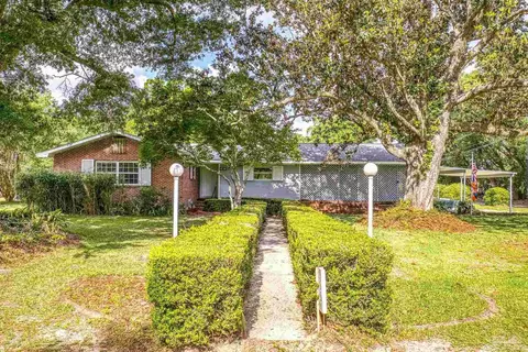 9661 Holsberry Rd, Pensacola, FL 32534