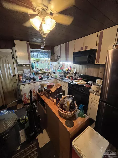 2933 Pine Forest Rd, Cantonment, FL 32533 photo 4