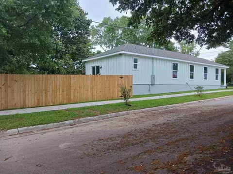 1020 W Lloyd St, Pensacola, FL 32501