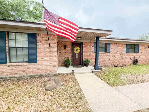 4755 Easter St, Pace, FL 32571 photo 2