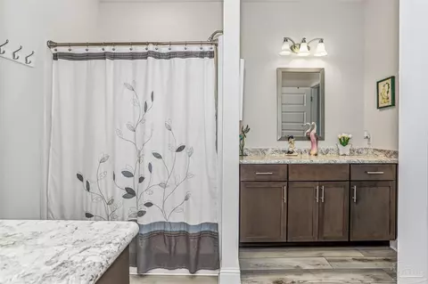 Bath - 2656 Avalon St, Cantonment, FL 32533 photo 3 of 5