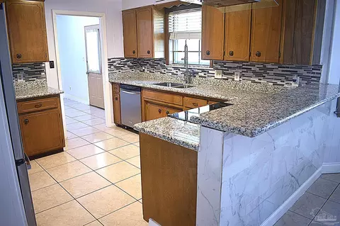 Kitchen - 4301 Jernigan Rd, Pace, FL 32571 photo 1 of 5