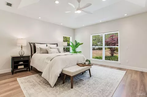 Bedroom - 5475 Moonlight Dr, Milton, FL 32570 photo 1 of 9
