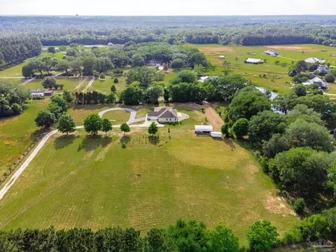 View/Area - 5475 Moonlight Dr, Milton, FL 32570 photo 12 of 12