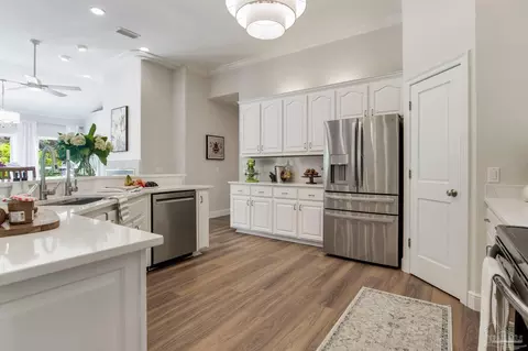 Kitchen - 5475 Moonlight Dr, Milton, FL 32570 photo 1 of 6