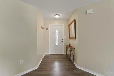 Entry Way - 4726 Whitewater Ln, Crestview, FL 32539 photo 1 of 1
