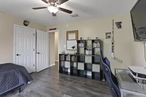 Bedroom - 4726 Whitewater Ln, Crestview, FL 32539 photo 2 of 4