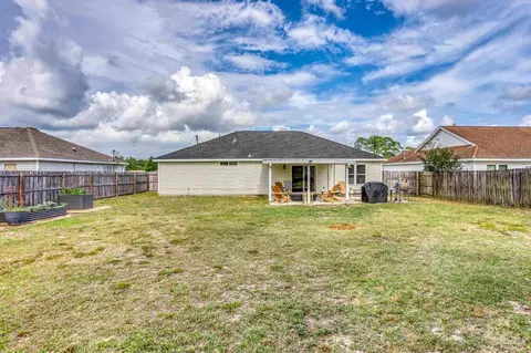 Exterior - 4726 Whitewater Ln, Crestview, FL 32539 photo 7 of 14