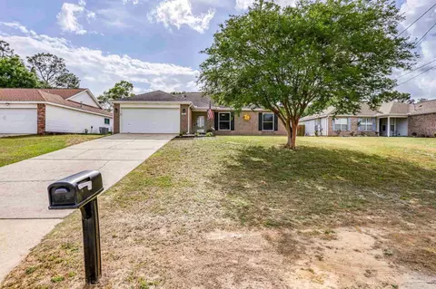 Exterior - 4726 Whitewater Ln, Crestview, FL 32539 photo 13 of 14